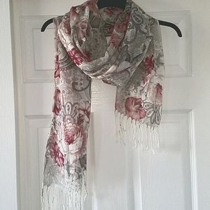 Beautiful floral design scarf with pink accents